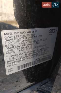 Внедорожник / Кроссовер Audi Q3 2022 в 
