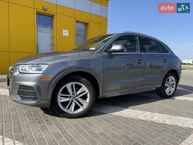 Внедорожник / Кроссовер Audi Q3 2016 в Ровно