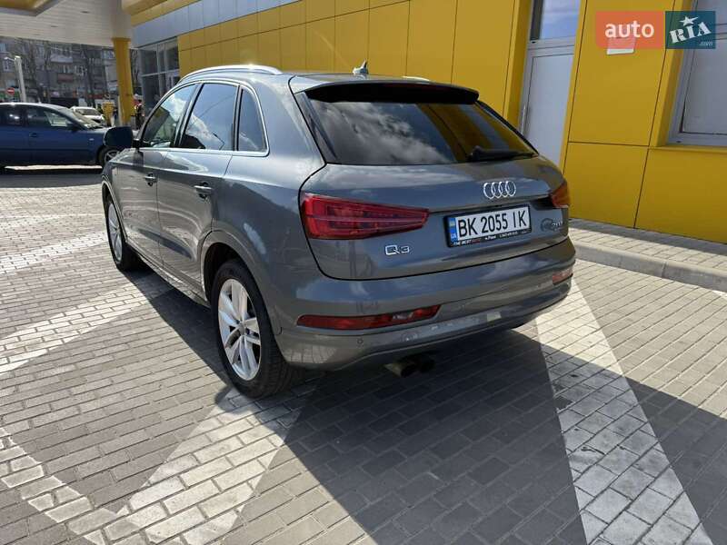 Внедорожник / Кроссовер Audi Q3 2016 в Ровно