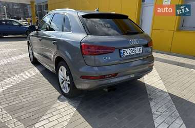 Внедорожник / Кроссовер Audi Q3 2016 в 