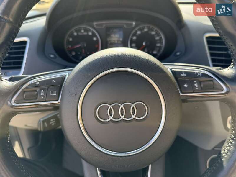 Внедорожник / Кроссовер Audi Q3 2016 в Ровно