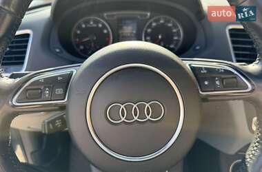 Внедорожник / Кроссовер Audi Q3 2016 в 