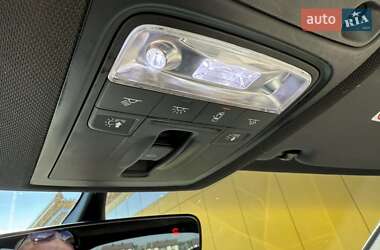 Внедорожник / Кроссовер Audi Q3 2016 в 