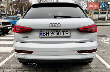 Внедорожник / Кроссовер Audi Q3 2015 в 