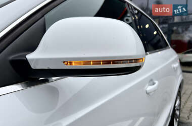 Внедорожник / Кроссовер Audi Q3 2015 в 