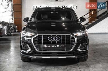 Внедорожник / Кроссовер Audi Q3 2019 в 