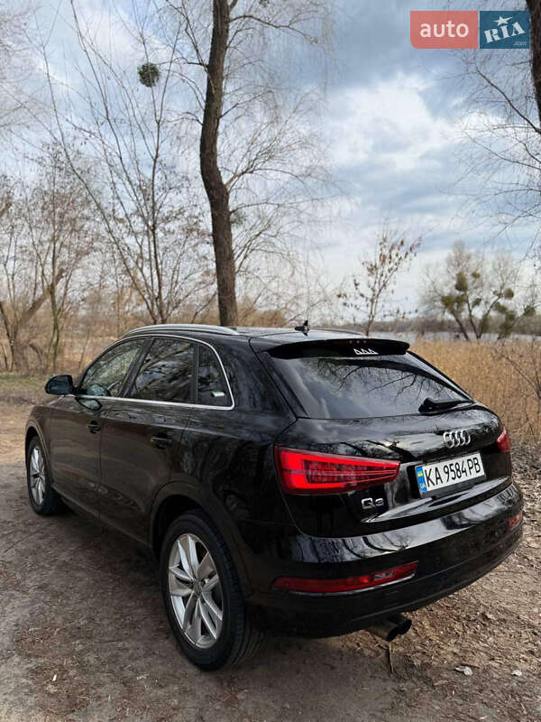 Позашляховик / Кросовер Audi Q3 2015 в Києві