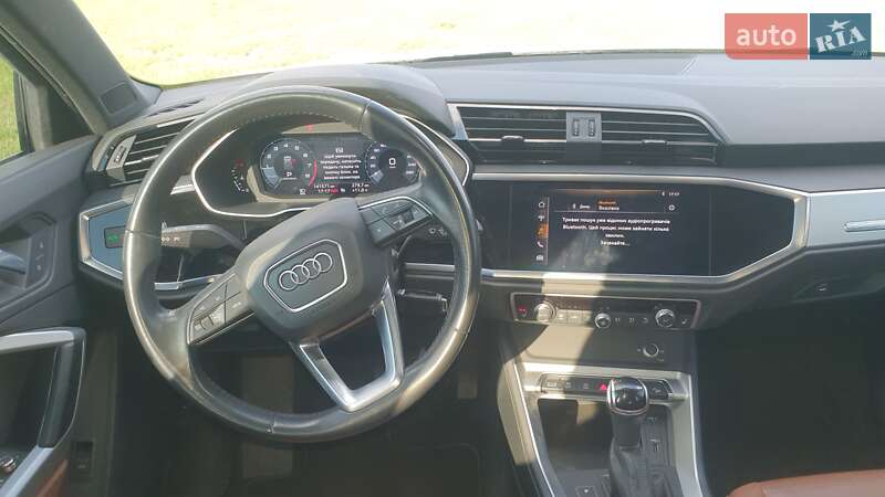 Позашляховик / Кросовер Audi Q3 2019 в Полтаві