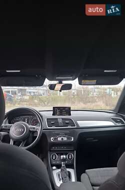 Внедорожник / Кроссовер Audi Q3 2018 в 