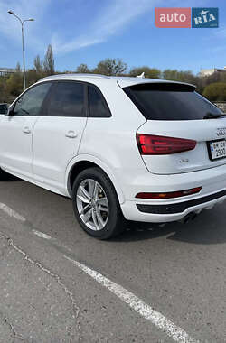Внедорожник / Кроссовер Audi Q3 2017 в 