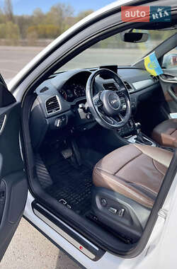 Внедорожник / Кроссовер Audi Q3 2017 в 