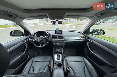 Внедорожник / Кроссовер Audi Q3 2016 в 