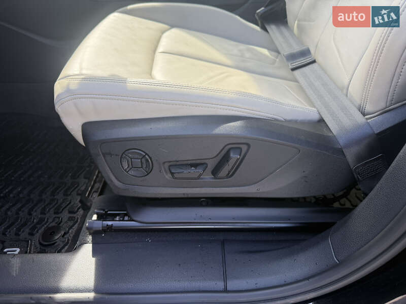 Внедорожник / Кроссовер Audi Q3 2022 в Одессе