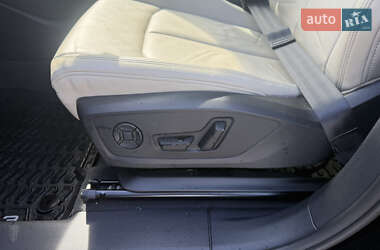 Внедорожник / Кроссовер Audi Q3 2022 в 