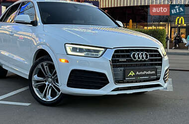 Внедорожник / Кроссовер Audi Q3 2017 в 