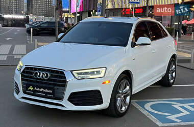 Внедорожник / Кроссовер Audi Q3 2017 в 