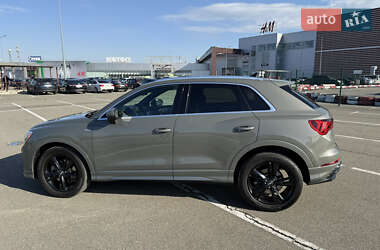 Внедорожник / Кроссовер Audi Q3 2019 в 