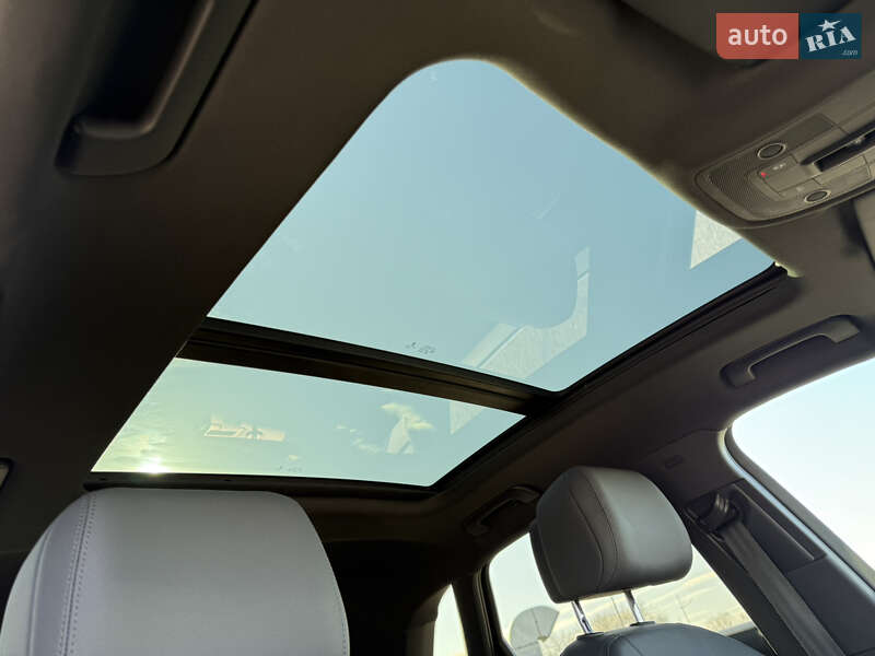 Внедорожник / Кроссовер Audi Q3 2019 в Киеве