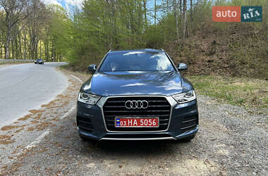 Позашляховик / Кросовер Audi Q3 2017 в 