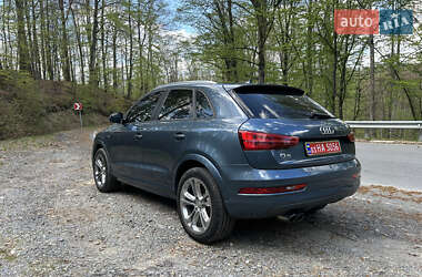 Позашляховик / Кросовер Audi Q3 2017 в 