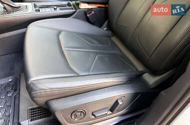 Внедорожник / Кроссовер Audi Q3 2021 в 
