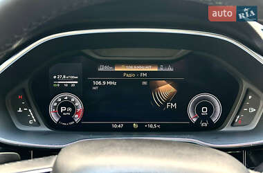 Внедорожник / Кроссовер Audi Q3 2021 в 