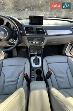 Внедорожник / Кроссовер Audi Q3 2018 в 