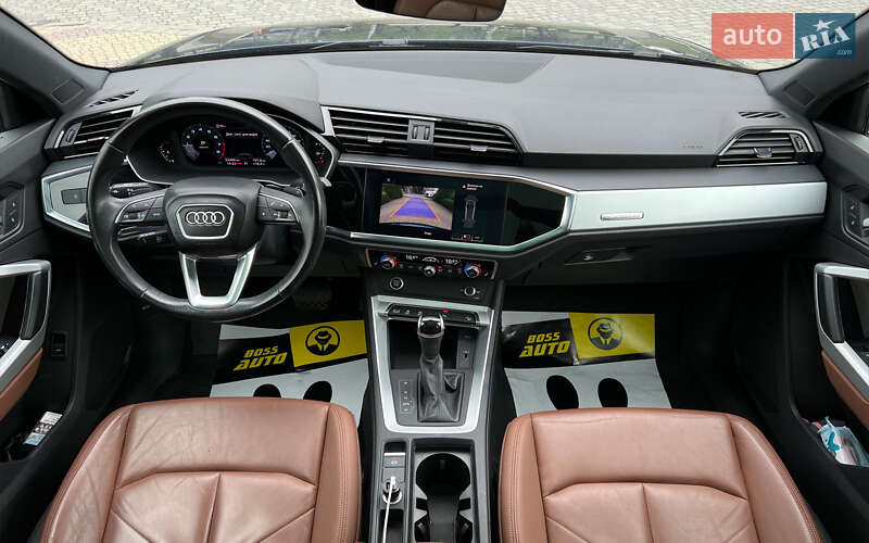 Внедорожник / Кроссовер Audi Q3 2020 в Львове