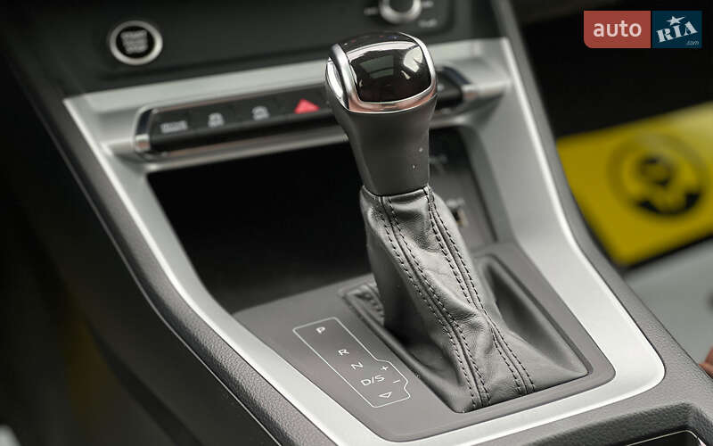 Внедорожник / Кроссовер Audi Q3 2020 в Львове