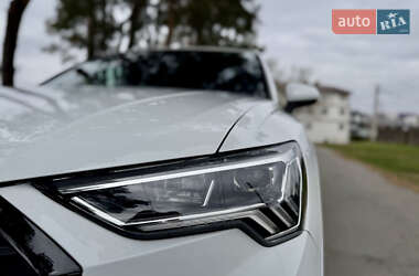Внедорожник / Кроссовер Audi Q3 2021 в 