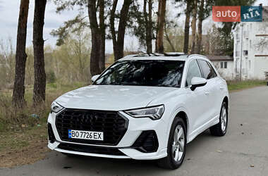 Внедорожник / Кроссовер Audi Q3 2021 в 