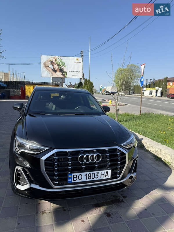 Позашляховик / Кросовер Audi Q3 2019 в Тернополі