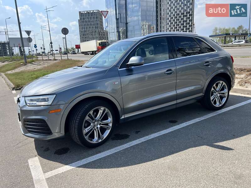 Внедорожник / Кроссовер Audi Q3 2015 в Киеве