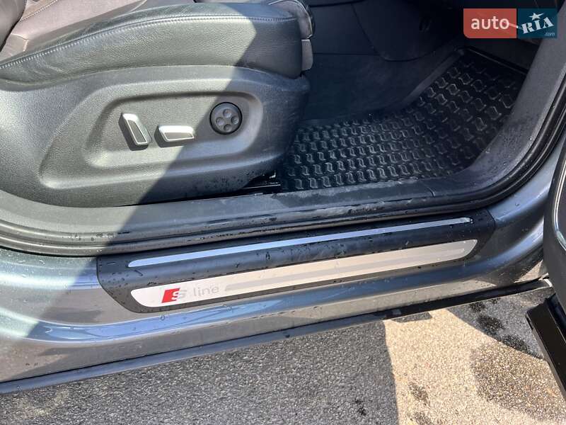 Внедорожник / Кроссовер Audi Q3 2015 в Киеве