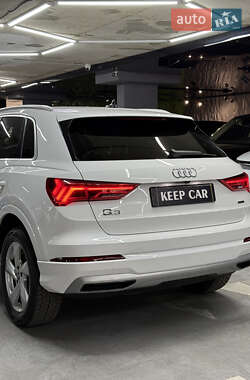 Внедорожник / Кроссовер Audi Q3 2019 в 