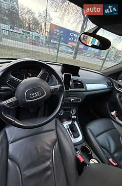 Внедорожник / Кроссовер Audi Q3 2012 в 