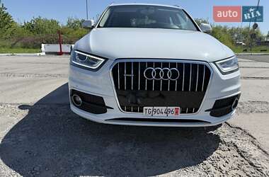 Внедорожник / Кроссовер Audi Q3 2014 в 