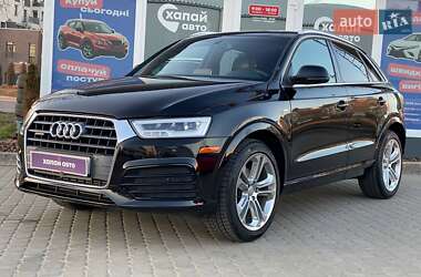Позашляховик / Кросовер Audi Q3 2015 в 