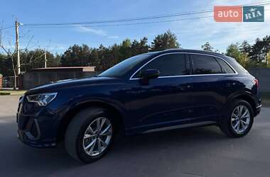 Позашляховик / Кросовер Audi Q3 2021 в Львові