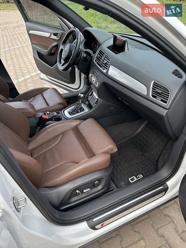 Позашляховик / Кросовер Audi Q3 2018 в Києві