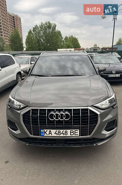 Внедорожник / Кроссовер Audi Q3 2019 в 