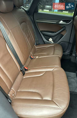 Внедорожник / Кроссовер Audi Q3 2011 в 