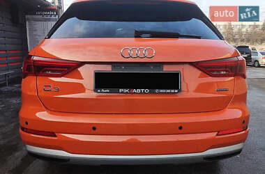 Внедорожник / Кроссовер Audi Q3 2019 в 