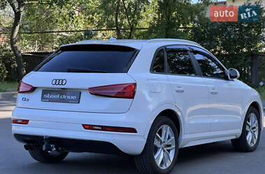 Внедорожник / Кроссовер Audi Q3 2017 в 
