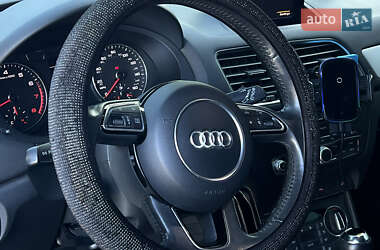 Внедорожник / Кроссовер Audi Q3 2017 в 
