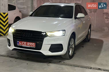 Внедорожник / Кроссовер Audi Q3 2017 в 