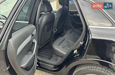 Позашляховик / Кросовер Audi Q3 2015 в 