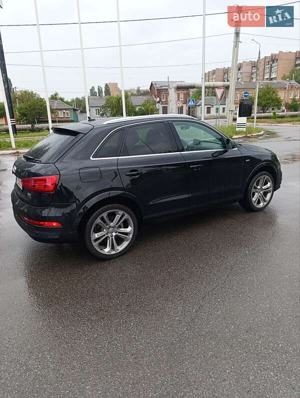 Внедорожник / Кроссовер Audi Q3 2016 в Харькове