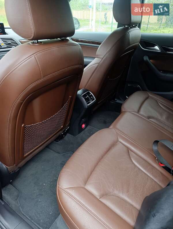 Внедорожник / Кроссовер Audi Q3 2016 в Харькове