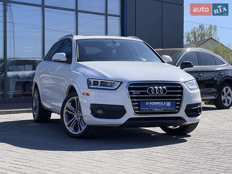 Внедорожник / Кроссовер Audi Q3 2015 в 
